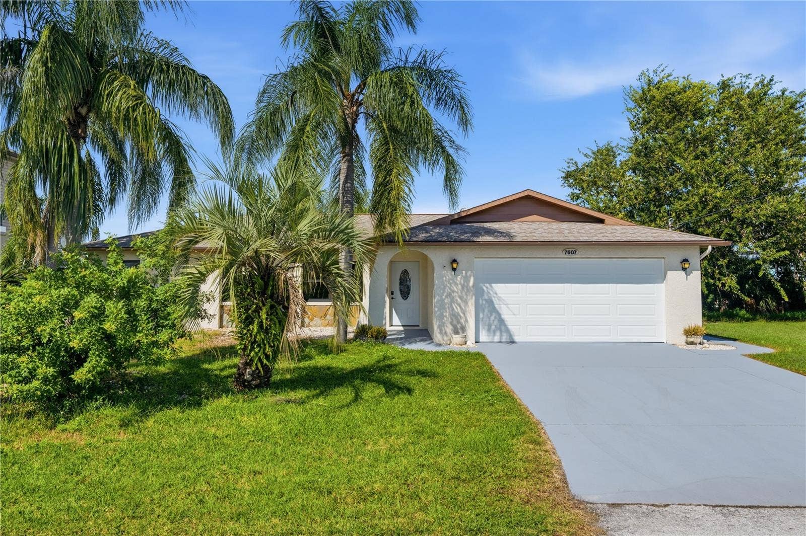7507 MAKO DRIVE, Hudson, FL 34667 THANK YOU FOR VISITING!