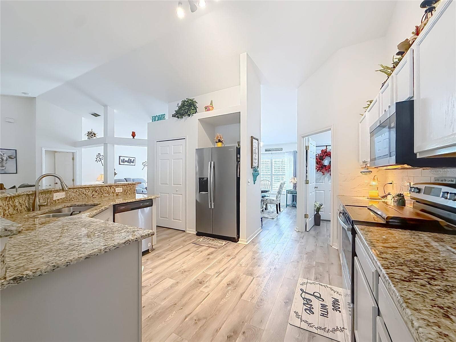 15 PITCAIRN COURT, Homosassa, FL 34446