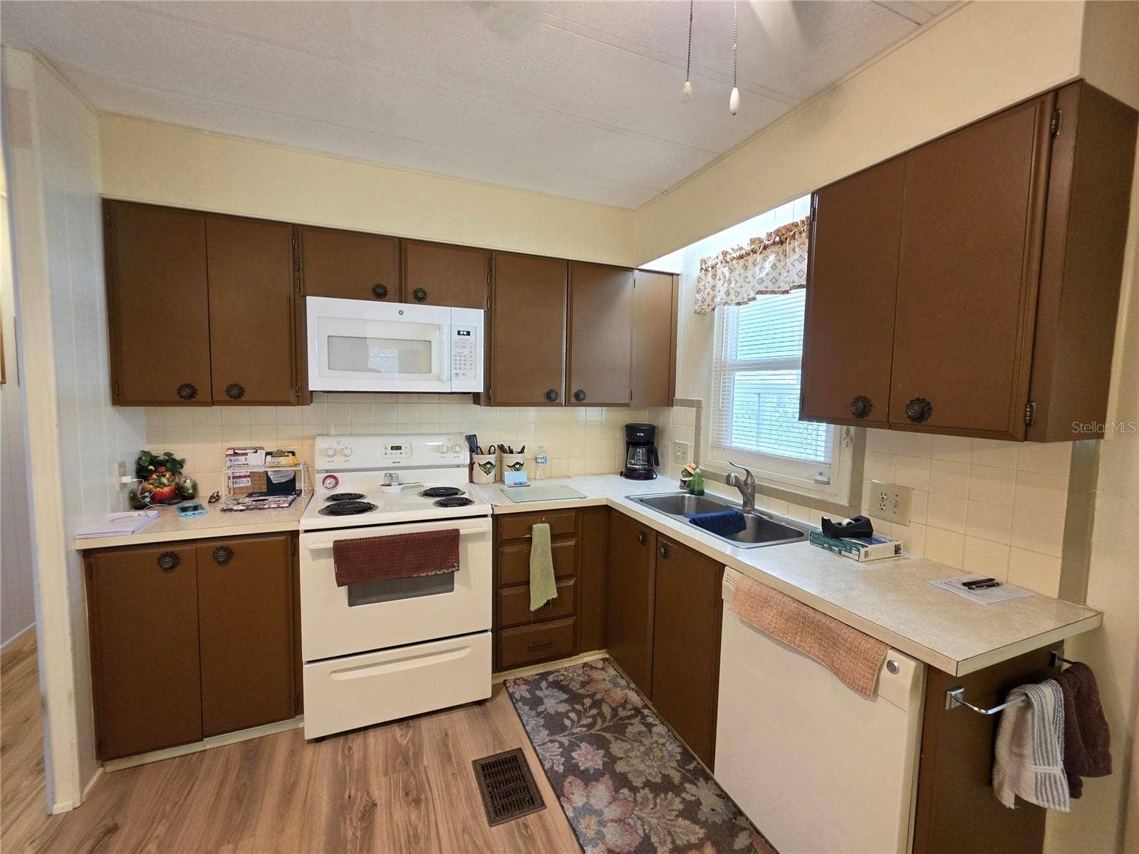 5293 POINCIANA CIRCLE, New Port Richey, FL 34653 5293 POINCIANA CIRCLE, New Port Richey, FL 34653