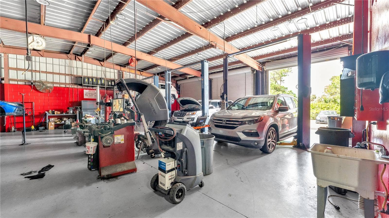 21280 HWY 27, Lake Wales, FL 33859 21280 HWY 27, Lake Wales, FL 33859