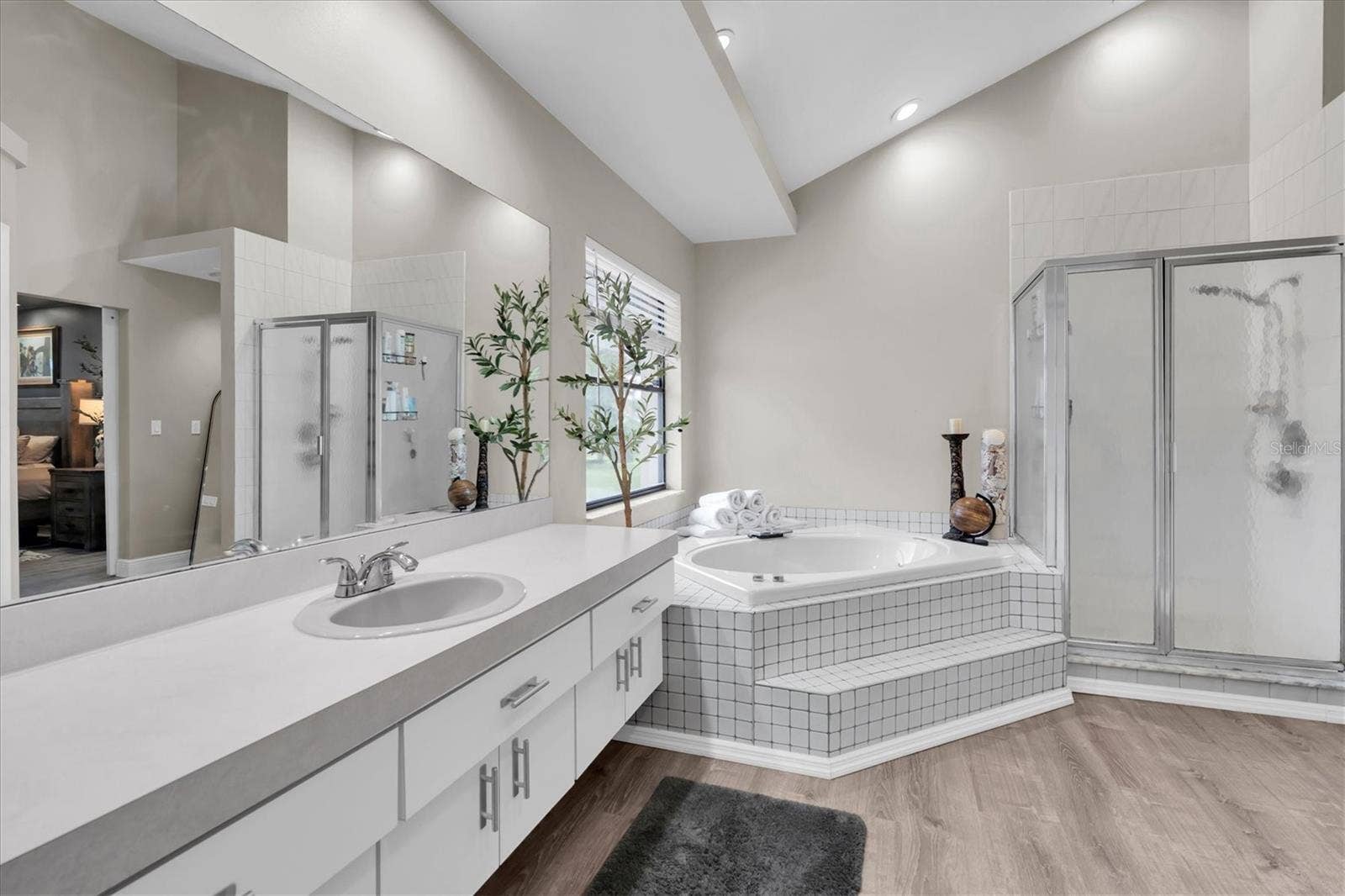 8721 LATHAM LANE, Hudson, FL 34667 8721 LATHAM LANE, Hudson, FL 34667