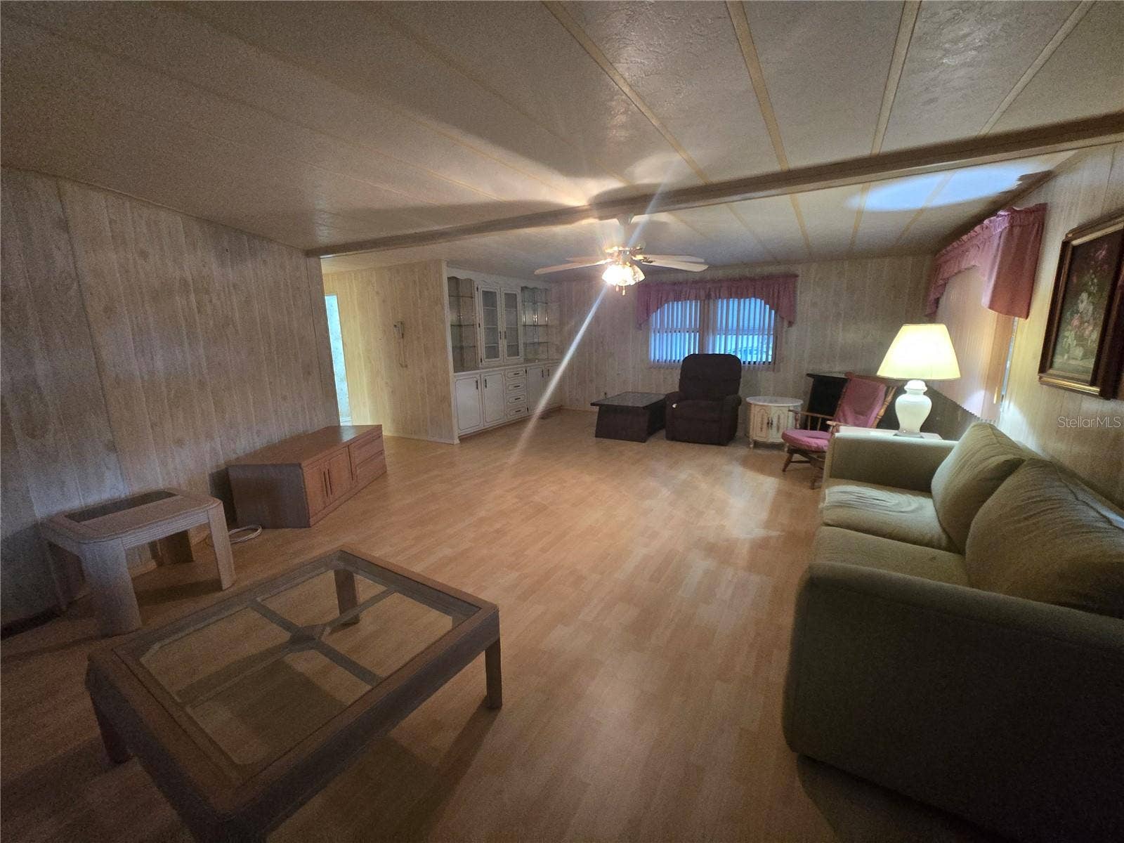 16802 HARLEY STREET, Hudson, FL 34667 LARGE LIVING ROOM