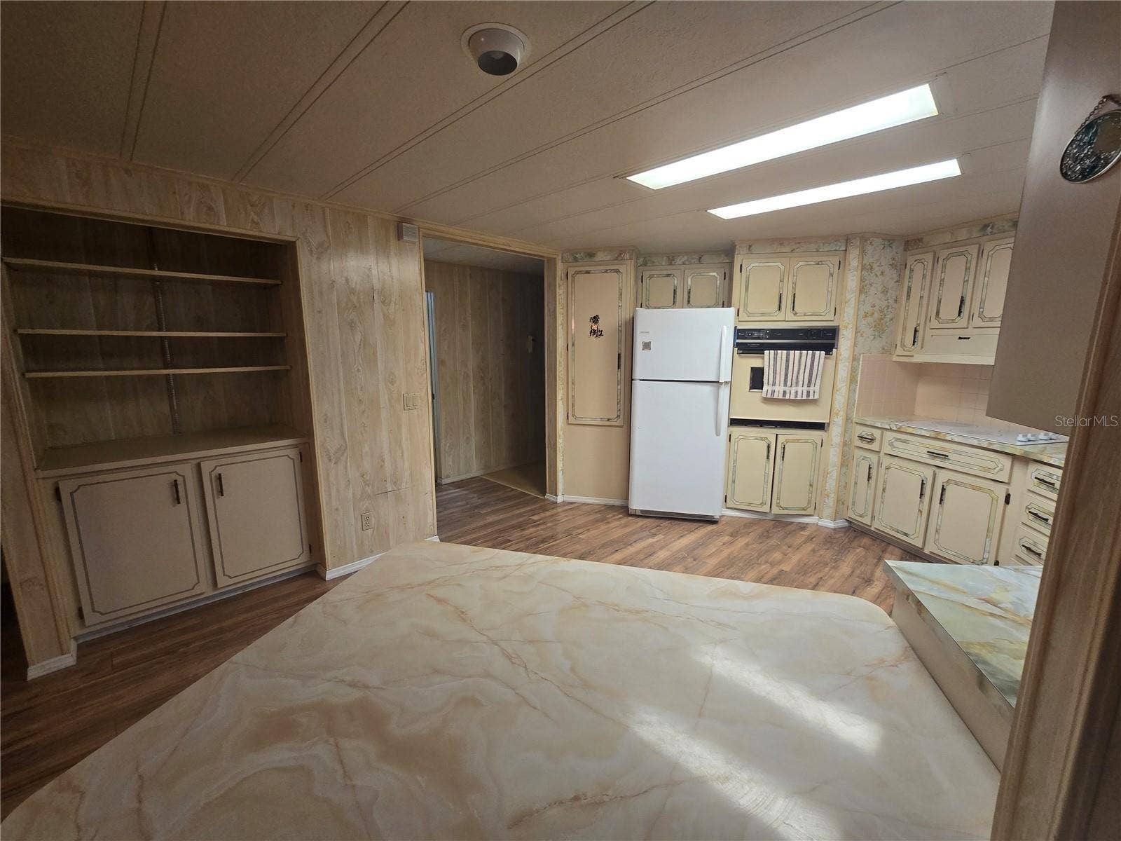 16802 HARLEY STREET, Hudson, FL 34667 LARGE KITCHEN