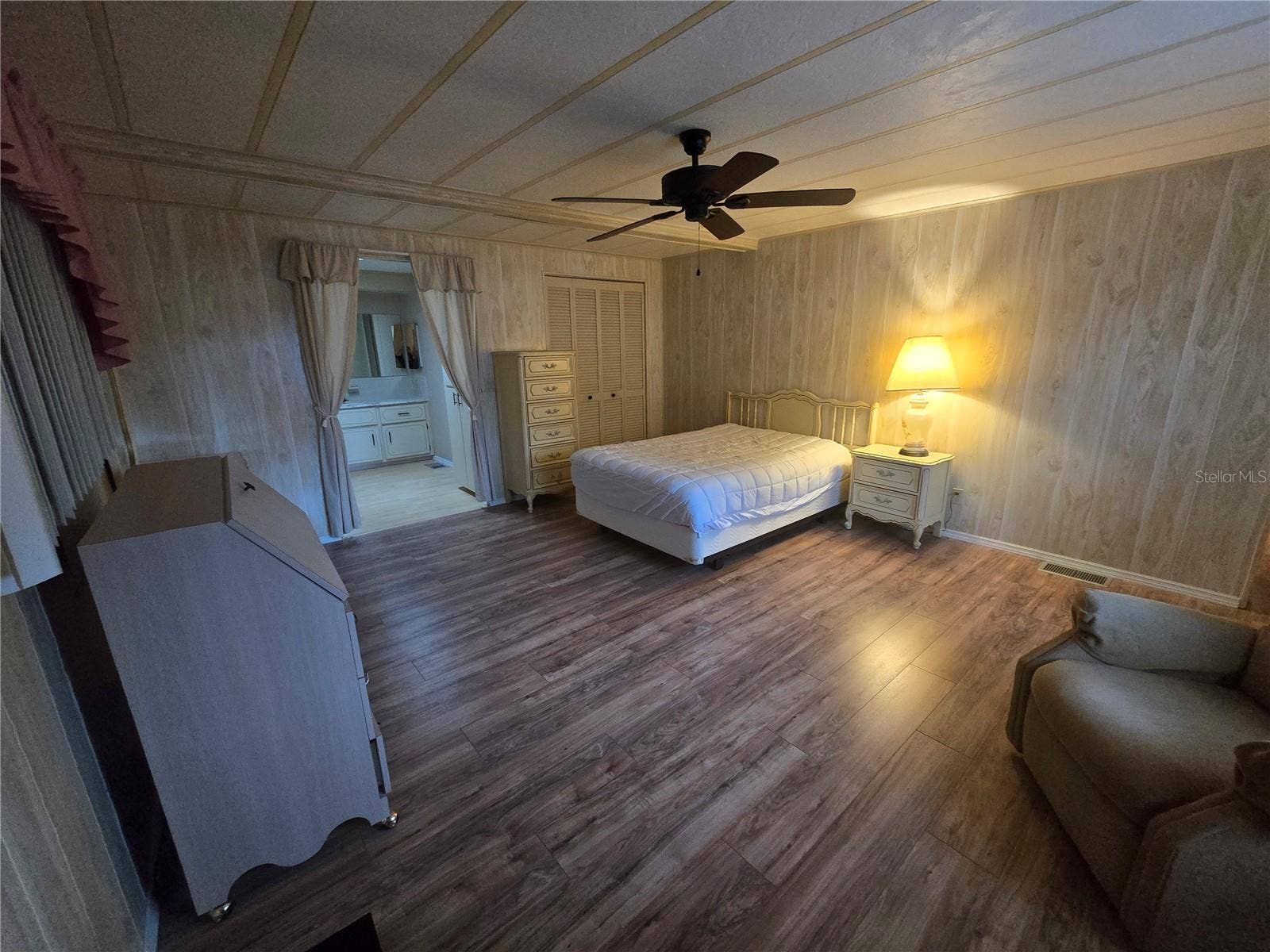 16802 HARLEY STREET, Hudson, FL 34667 LARGE PRIMARY BEDROOM
