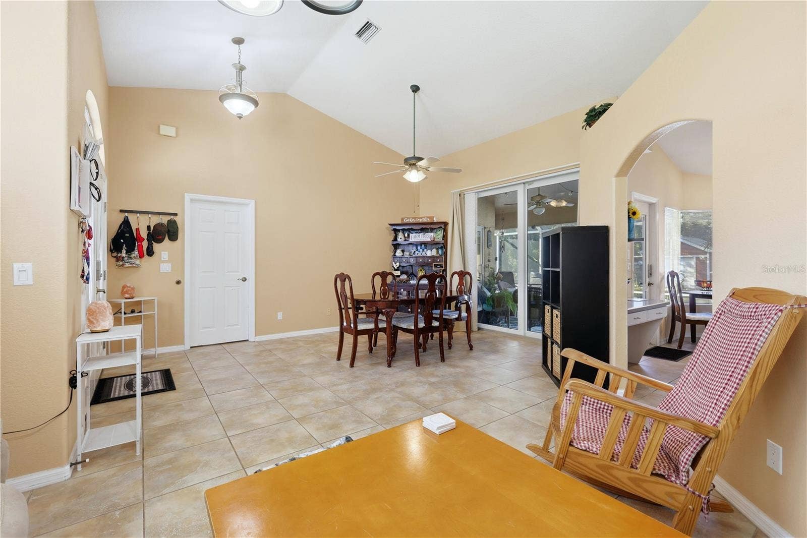 Dining / living room