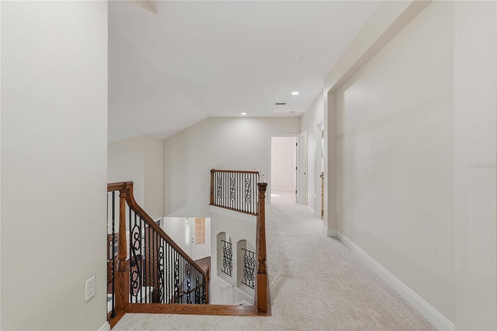 2nd Floor Hall Way