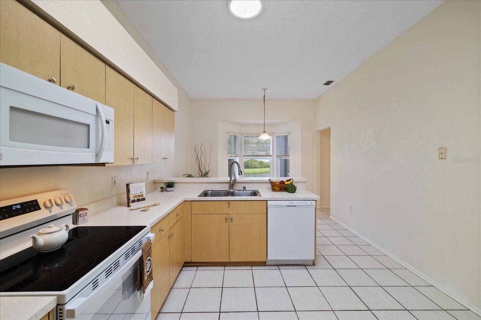 12128 LOBLOLLY PINE DRIVE, New Port Richey, FL 34654