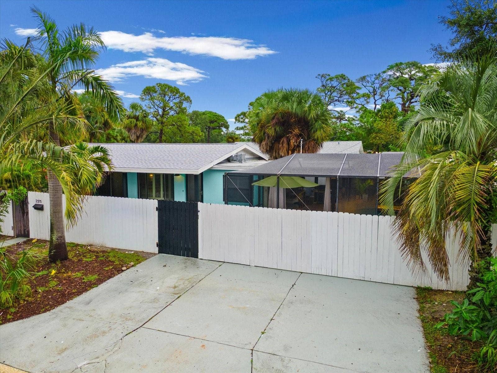 2375 N 81ST STREET N, St Petersburg, FL 33710