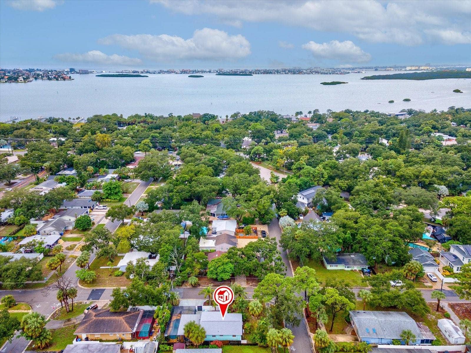2375 N 81ST STREET N, St Petersburg, FL 33710