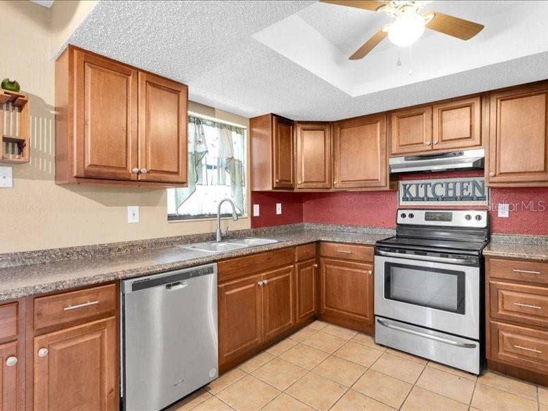 12805 PECAN TREE DRIVE, Hudson, FL 34669 12805 PECAN TREE DRIVE, Hudson, FL 34669