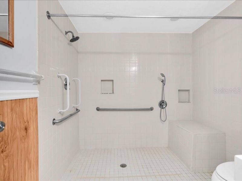 12805 PECAN TREE DRIVE, Hudson, FL 34669 Nice walk in shower in guest bathroom