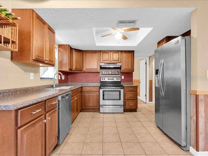 12805 PECAN TREE DRIVE, Hudson, FL 34669 12805 PECAN TREE DRIVE, Hudson, FL 34669