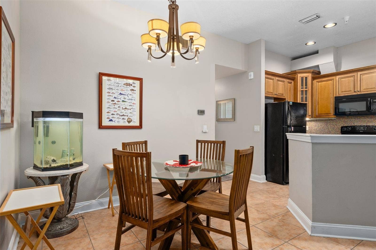 701 MIRROR LAKE DRIVE N, #120, St Petersburg, FL 33701 Dining Room