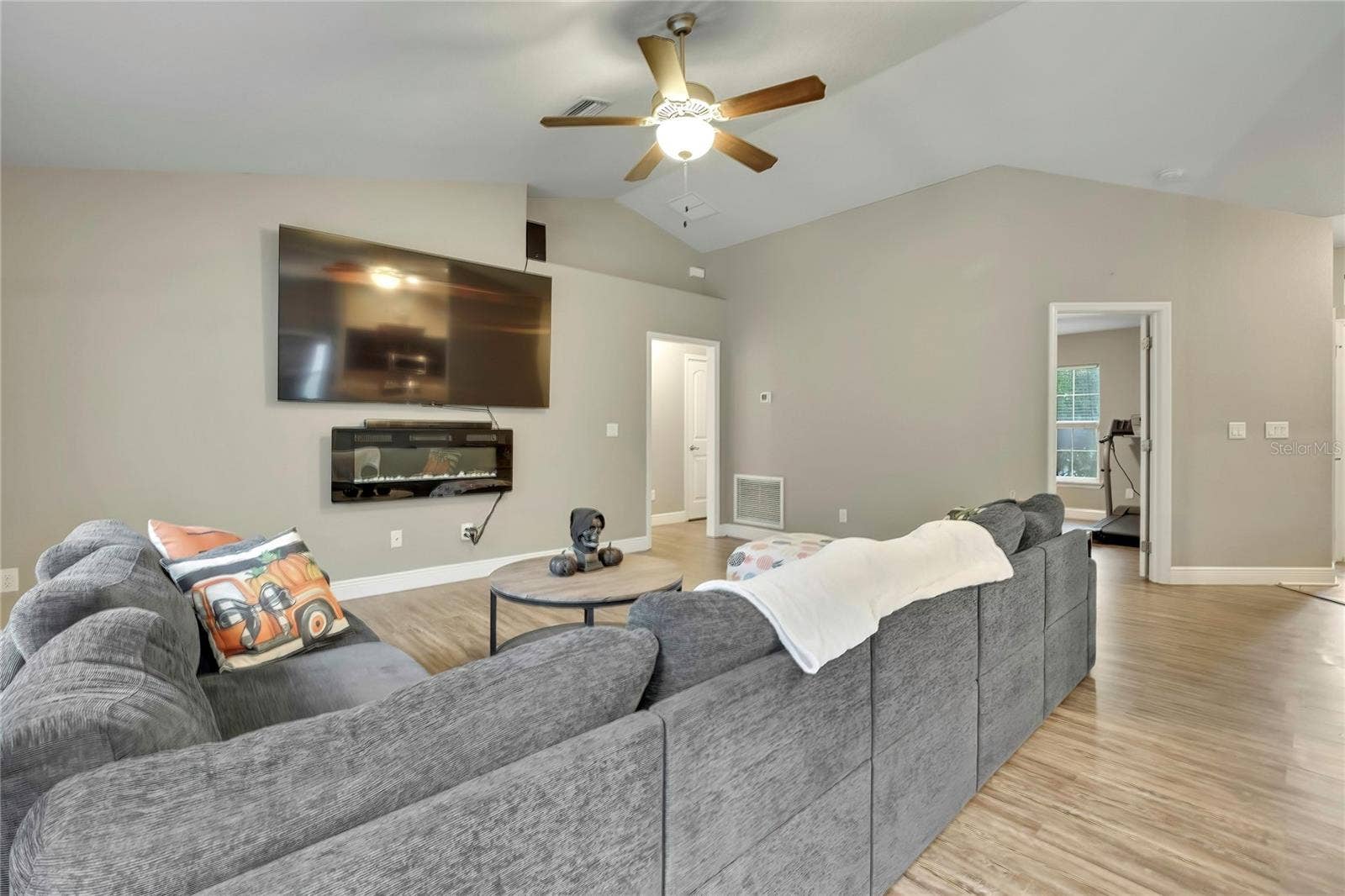 12342 QUIGLEY AVENUE, Weeki Wachee, FL 34614