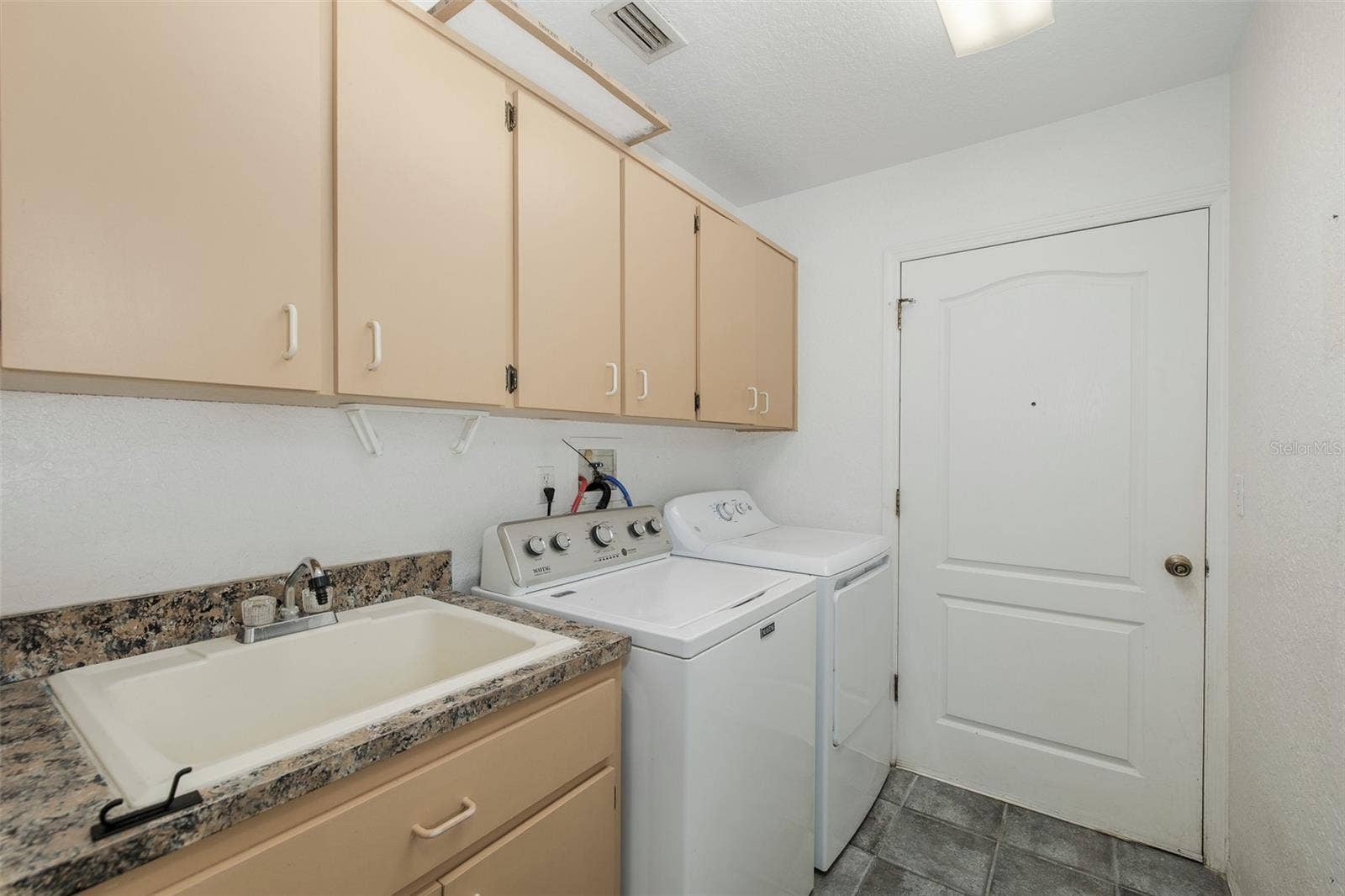 4622 SAWGRASS BOULEVARD, New Port Richey, FL 34653 4622 SAWGRASS BOULEVARD, New Port Richey, FL 34653