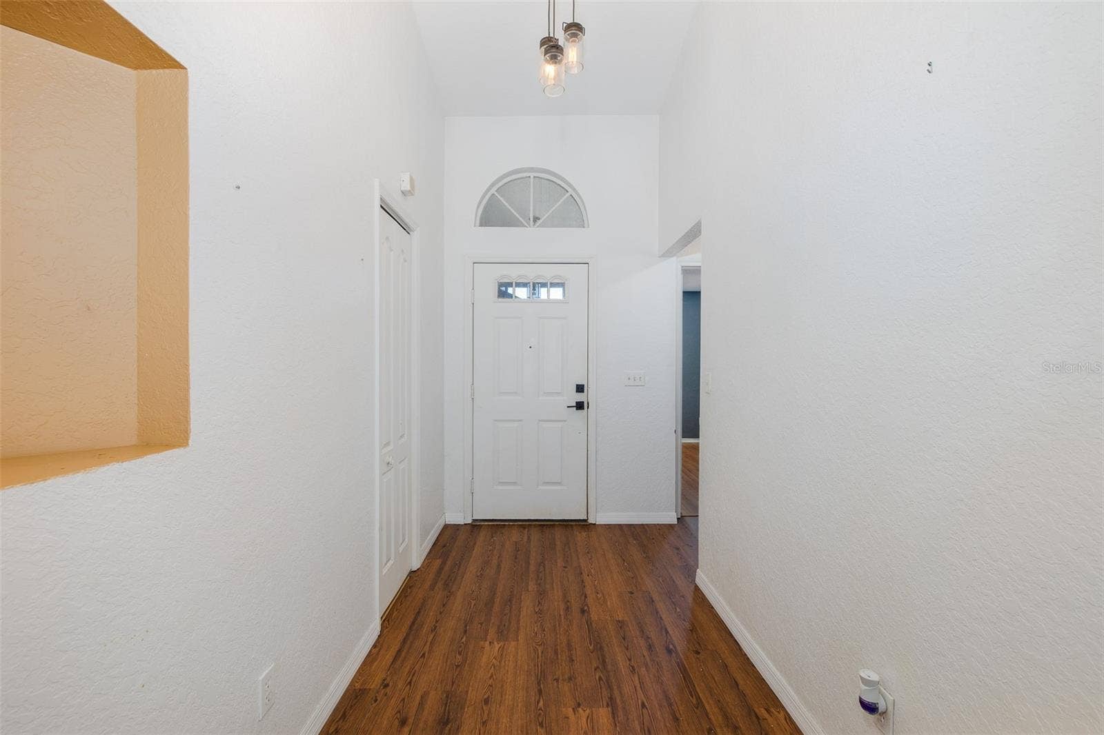 4622 SAWGRASS BOULEVARD, New Port Richey, FL 34653 Foyer