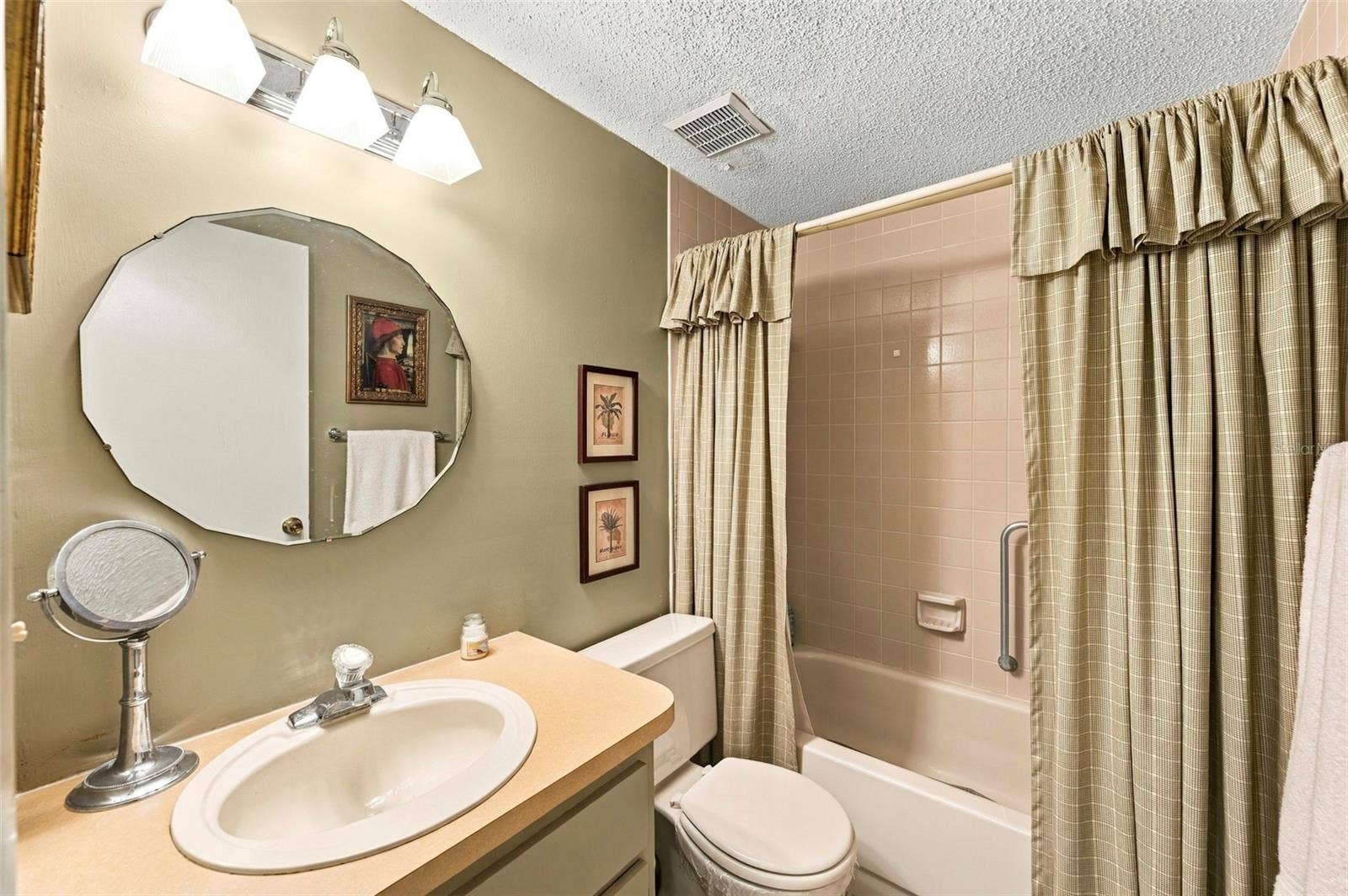 12912 WEDGEWOOD WAY, #C, Hudson, FL 34667 12912 WEDGEWOOD WAY, #C, Hudson, FL 34667