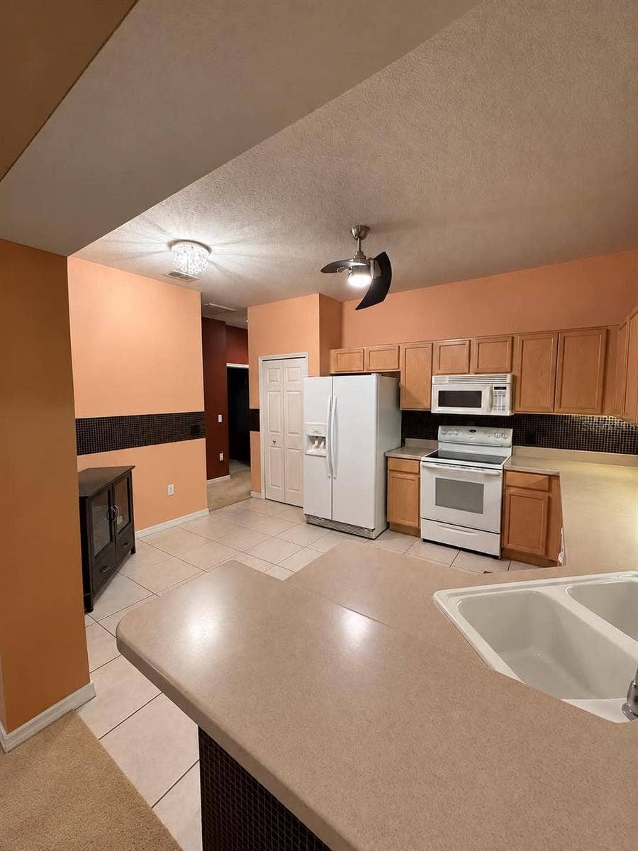 21129 DIAMONTE DRIVE, Land O Lakes, FL 34637