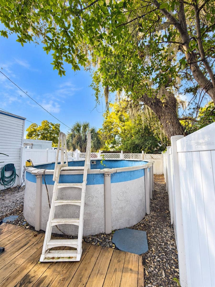 1301 LIVE OAK PARKWAY, Tarpon Springs, FL 34689 1301 LIVE OAK PARKWAY, Tarpon Springs, FL 34689