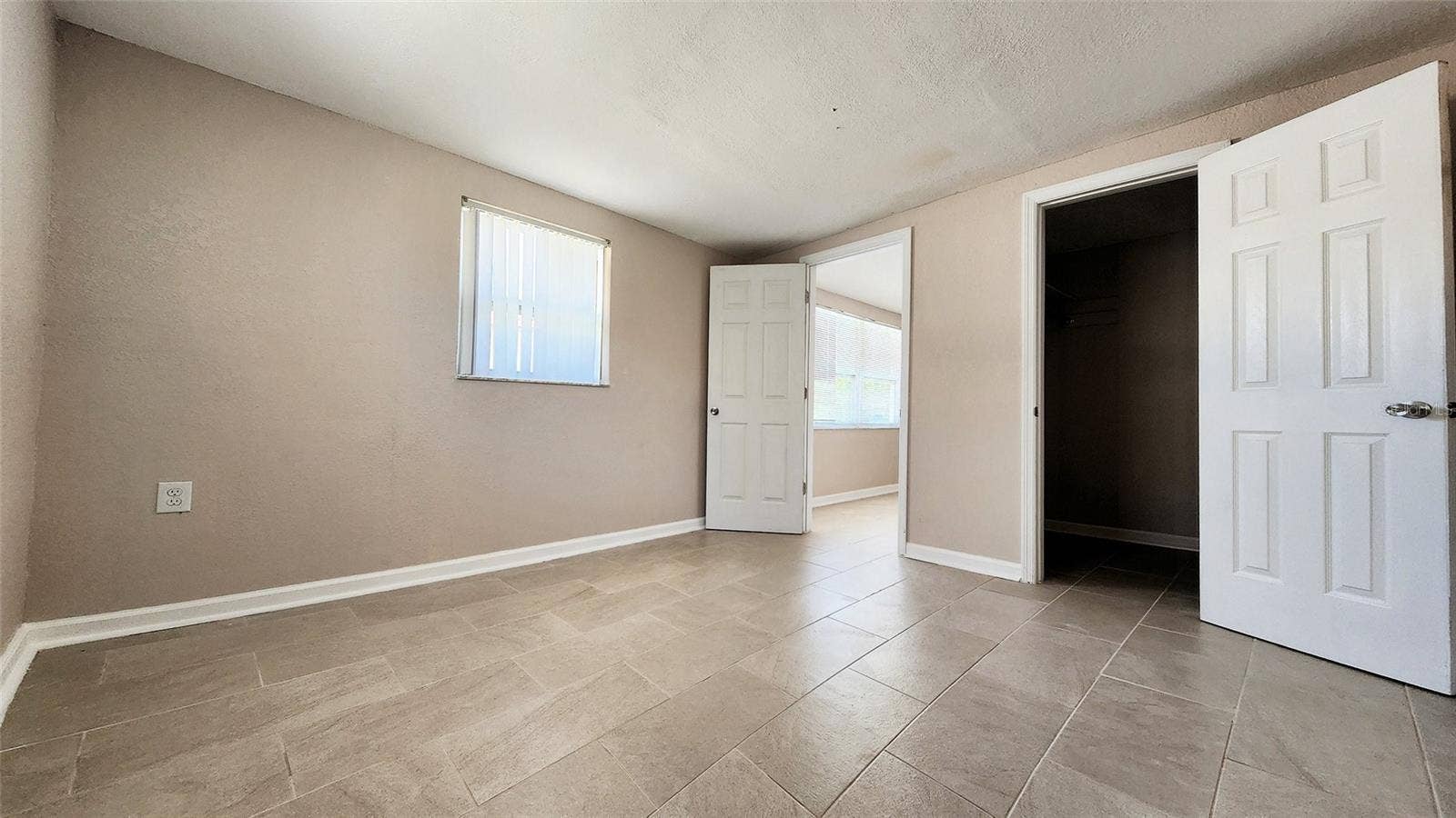 13738 MELANIE AVENUE, Hudson, FL 34667 13738 MELANIE AVENUE, Hudson, FL 34667