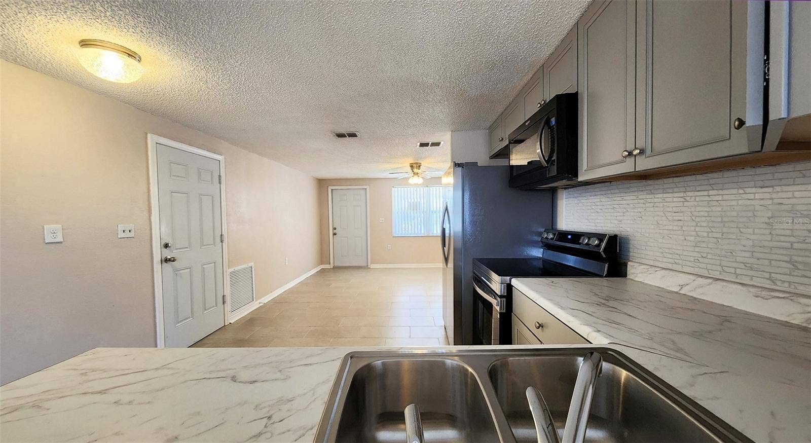 13738 MELANIE AVENUE, Hudson, FL 34667 13738 MELANIE AVENUE, Hudson, FL 34667