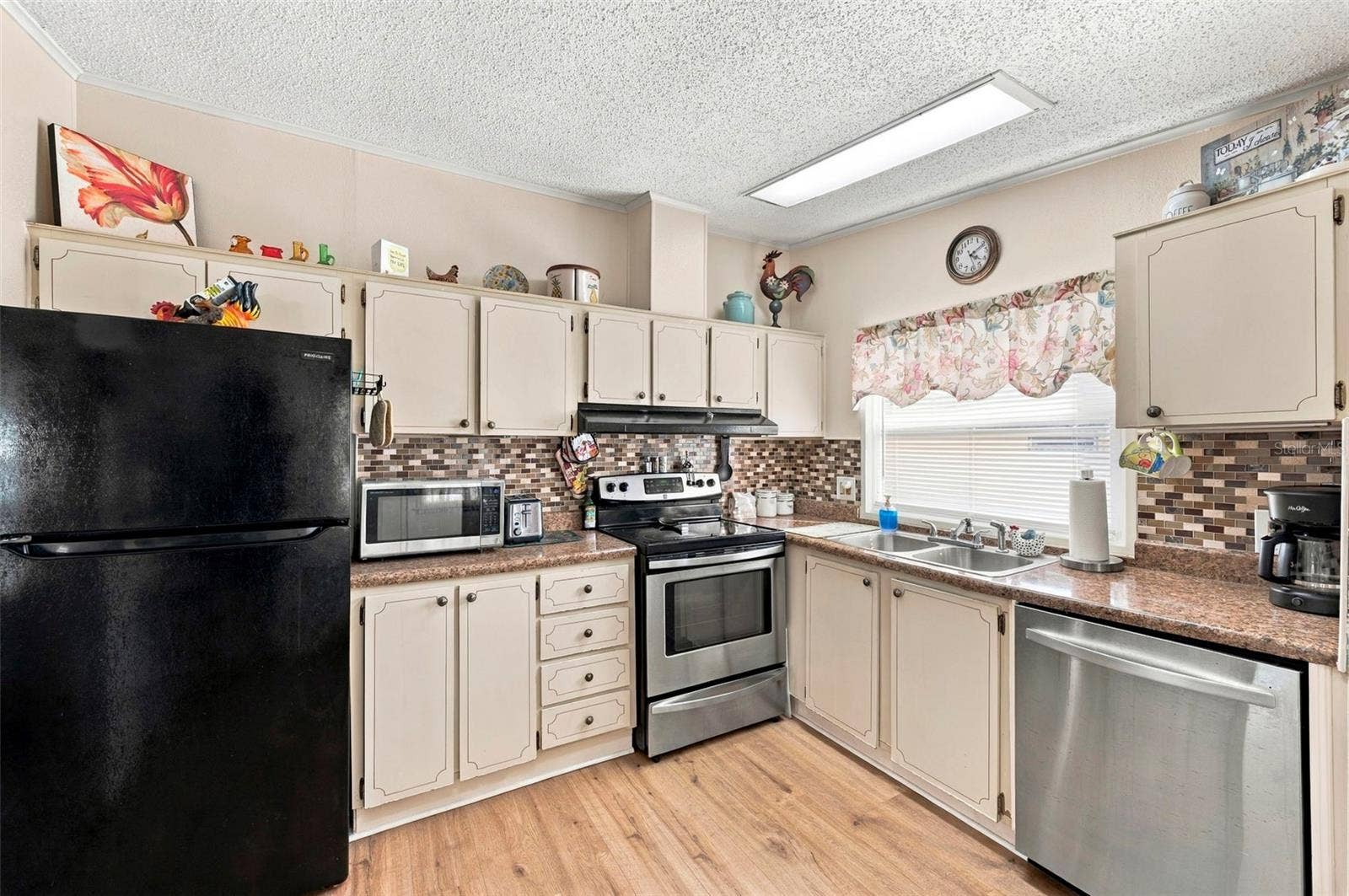 8408 FLEETWAY AVENUE, Brooksville, FL 34613