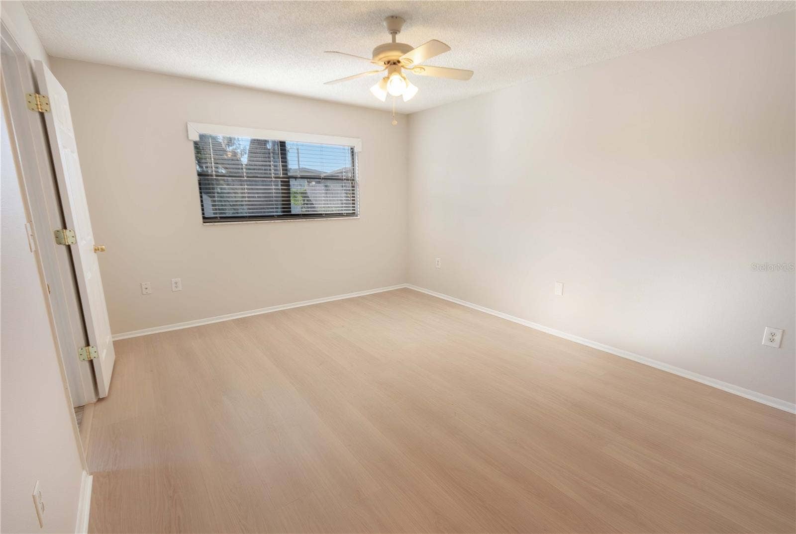 7245 KNOLL DRIVE, New Port Richey, FL 34653 7245 KNOLL DRIVE, New Port Richey, FL 34653