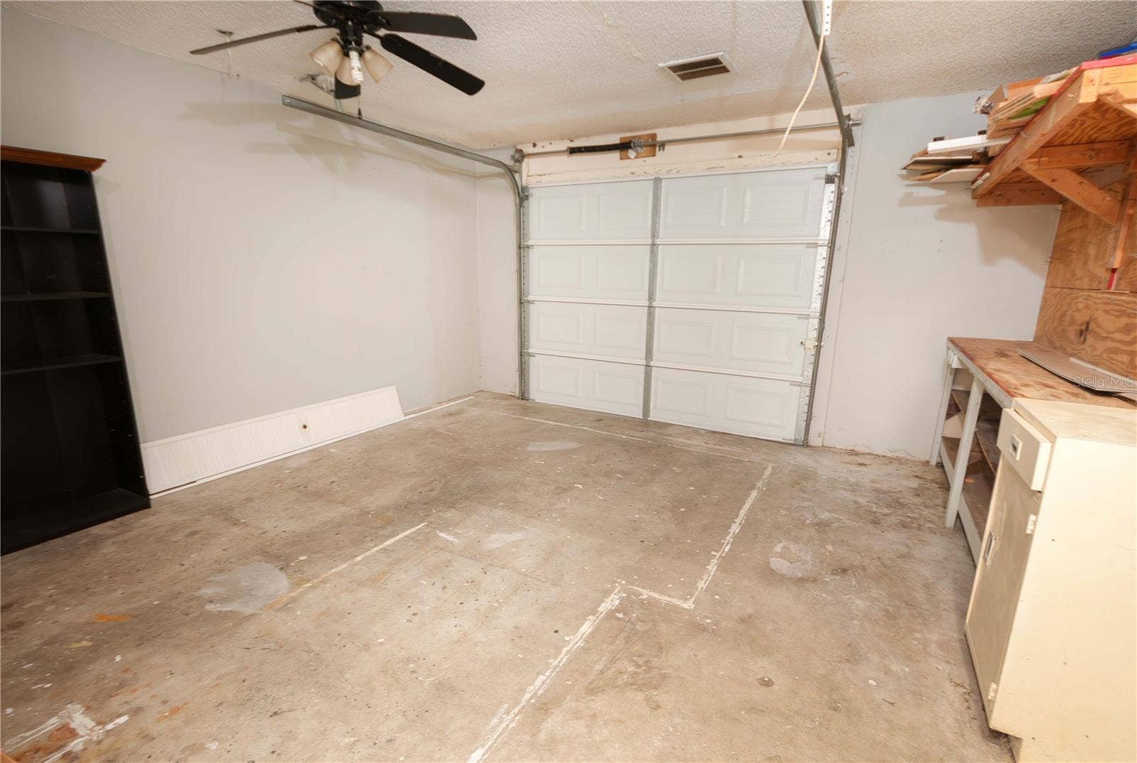 7245 KNOLL DRIVE, New Port Richey, FL 34653 oversized garage