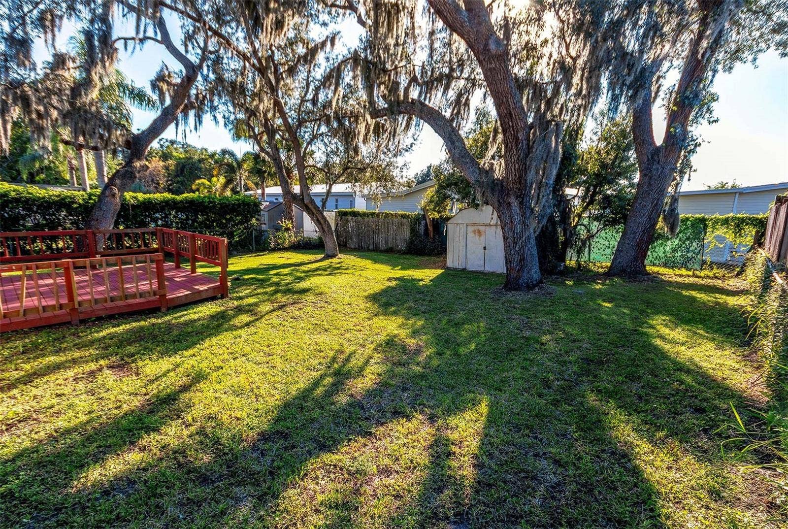 7245 KNOLL DRIVE, New Port Richey, FL 34653 7245 KNOLL DRIVE, New Port Richey, FL 34653