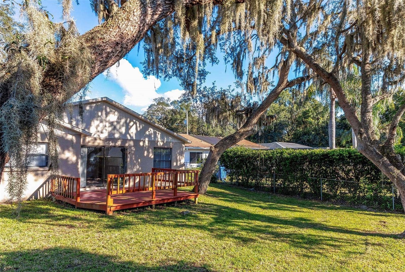 7245 KNOLL DRIVE, New Port Richey, FL 34653 7245 KNOLL DRIVE, New Port Richey, FL 34653