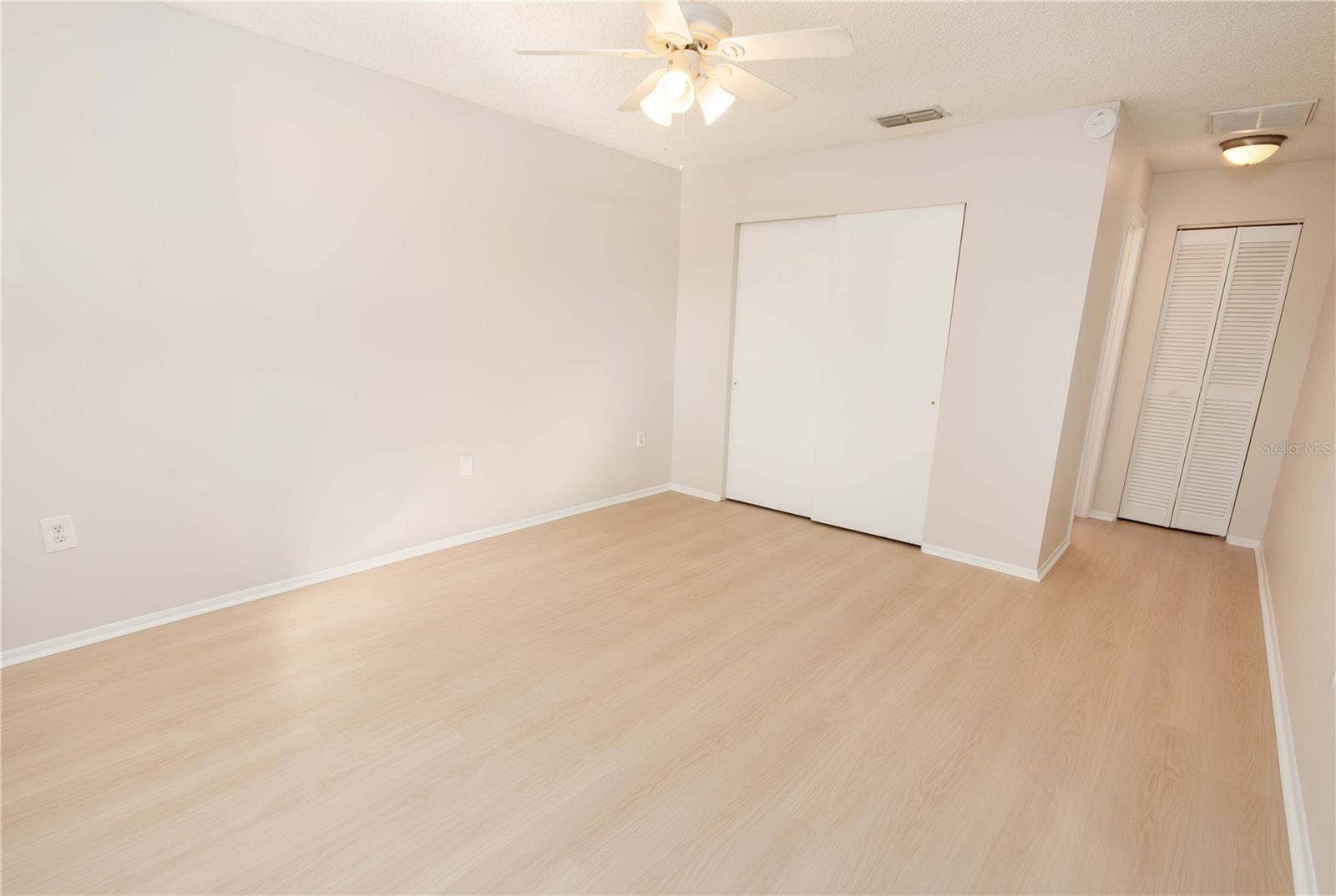 7245 KNOLL DRIVE, New Port Richey, FL 34653 7245 KNOLL DRIVE, New Port Richey, FL 34653