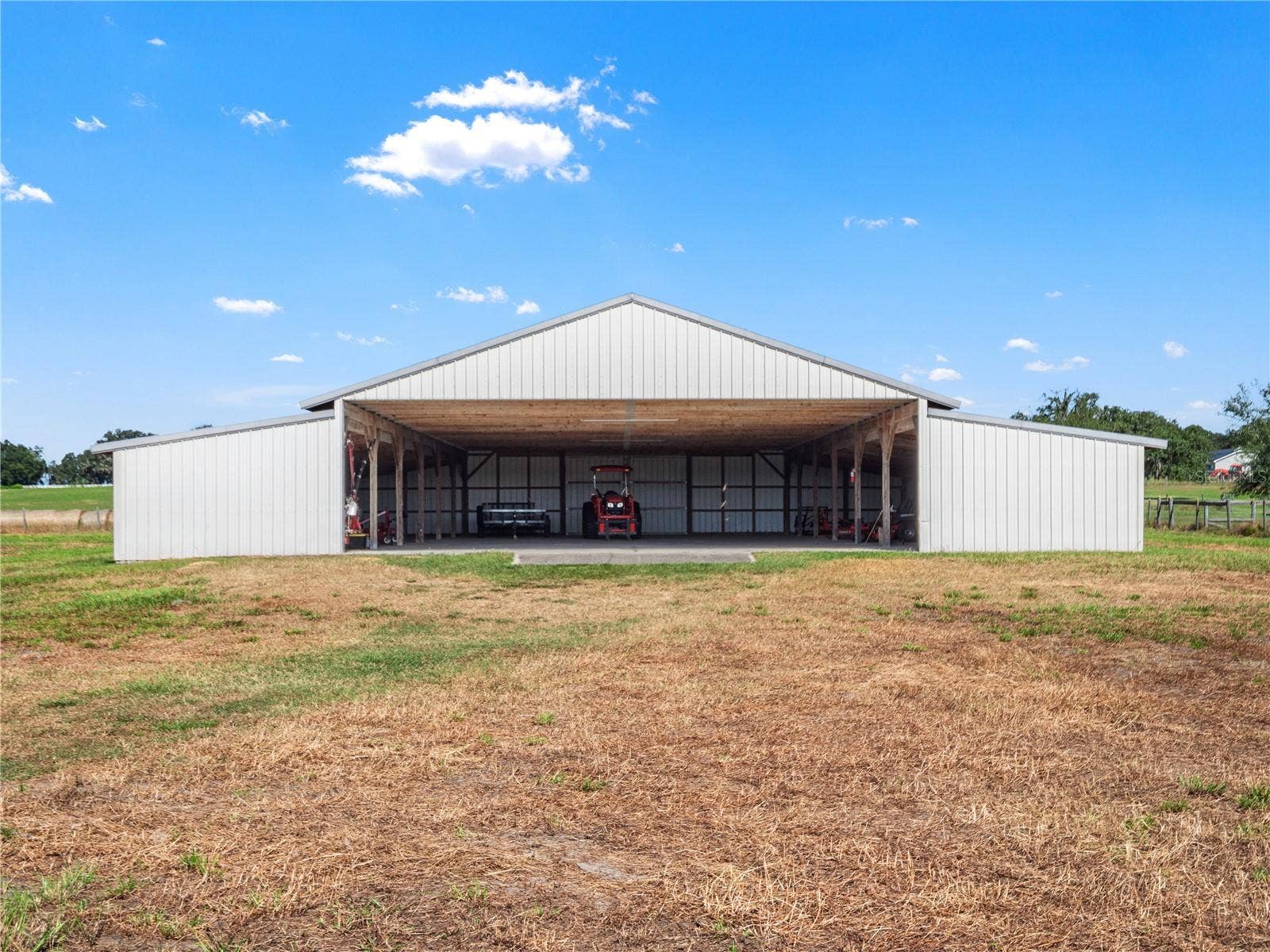 14373 DALY ROAD, Brooksville, FL 34601 barn
