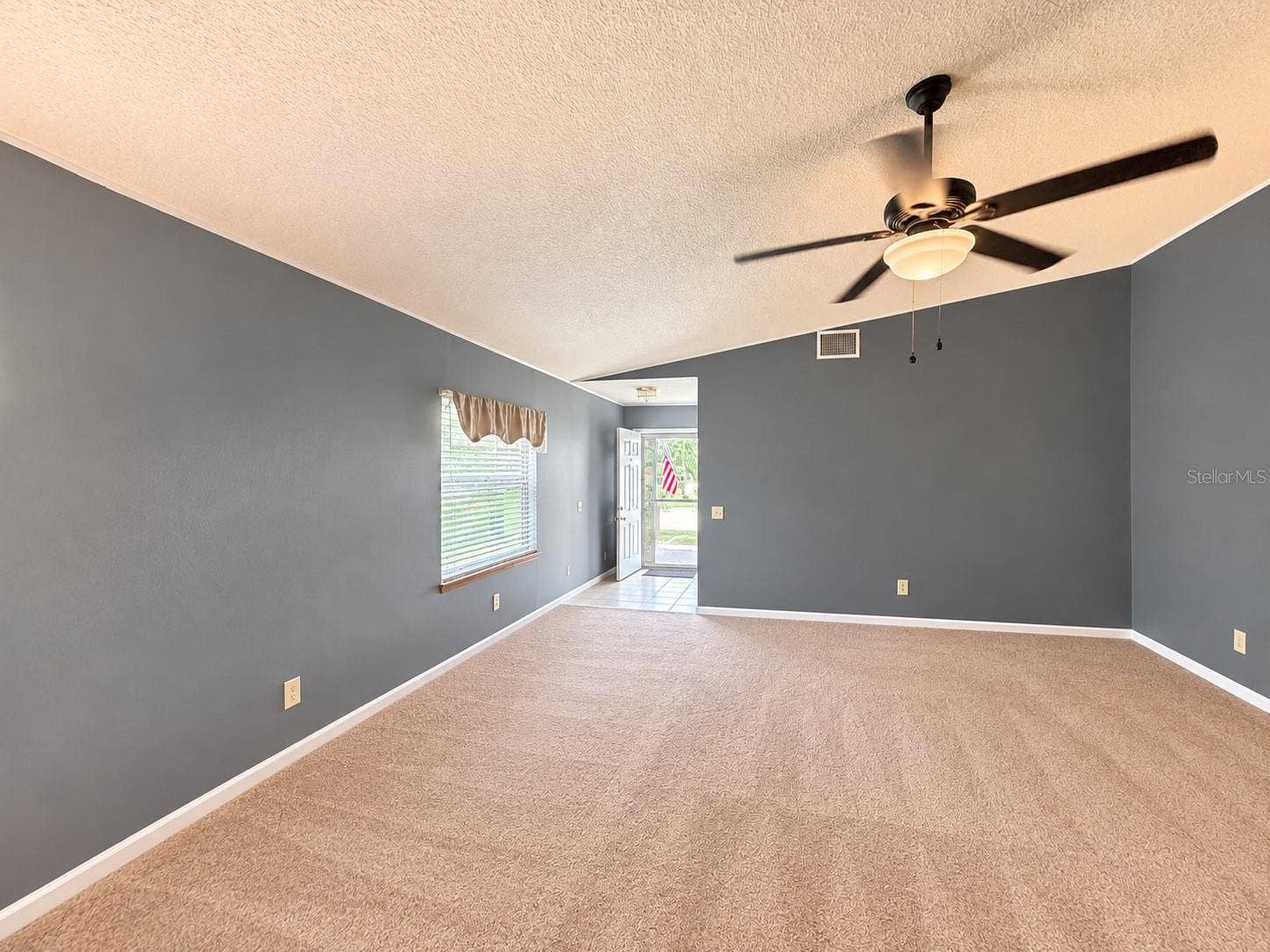 1420 COLONNADES CIRCLE S, Lakeland, FL 33811 1420 COLONNADES CIRCLE S, Lakeland, FL 33811