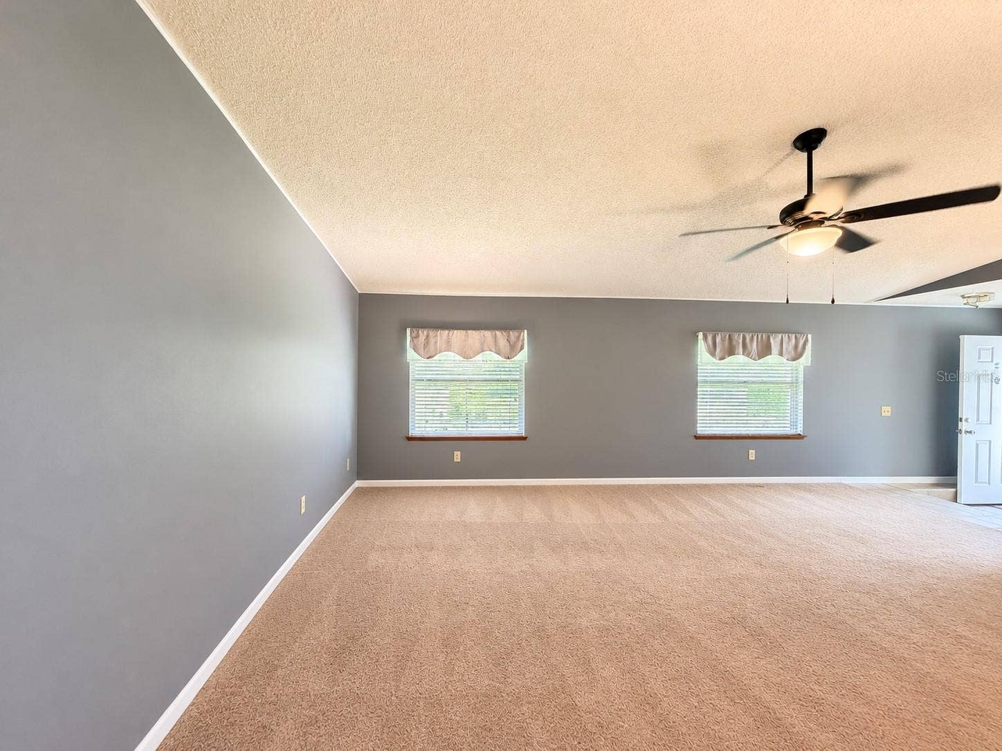 1420 COLONNADES CIRCLE S, Lakeland, FL 33811 1420 COLONNADES CIRCLE S, Lakeland, FL 33811