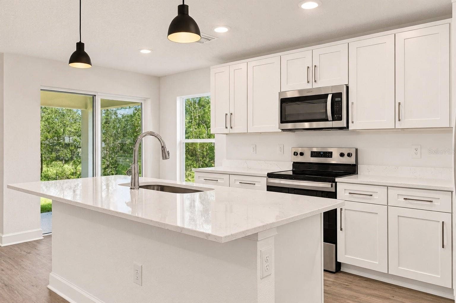 11041 SPOONBILL ROAD, Weeki Wachee, FL 34613 Kitchen