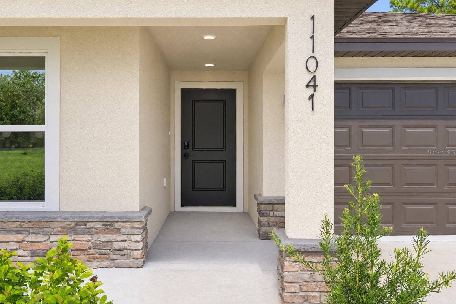 11041 SPOONBILL ROAD, Weeki Wachee, FL 34613 Front entrance