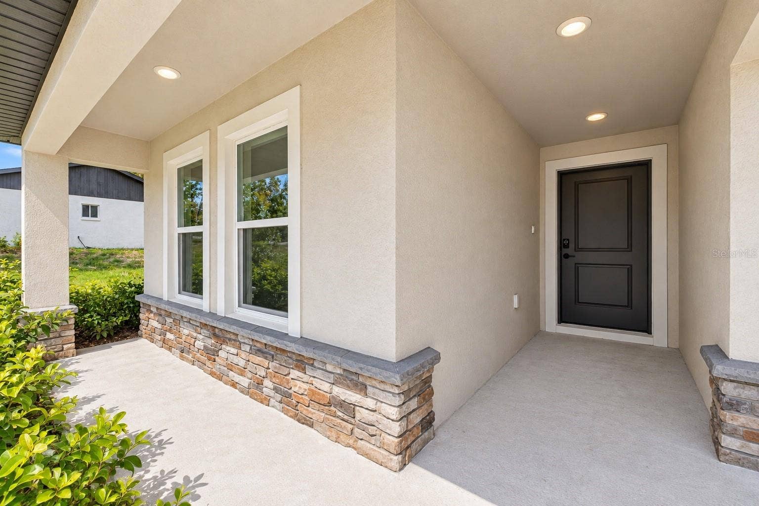 11041 SPOONBILL ROAD, Weeki Wachee, FL 34613 Front porch