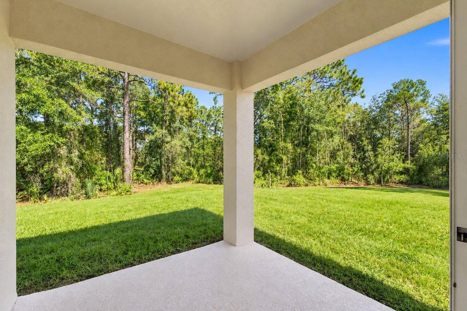 11041 SPOONBILL ROAD, Weeki Wachee, FL 34613 Back porch