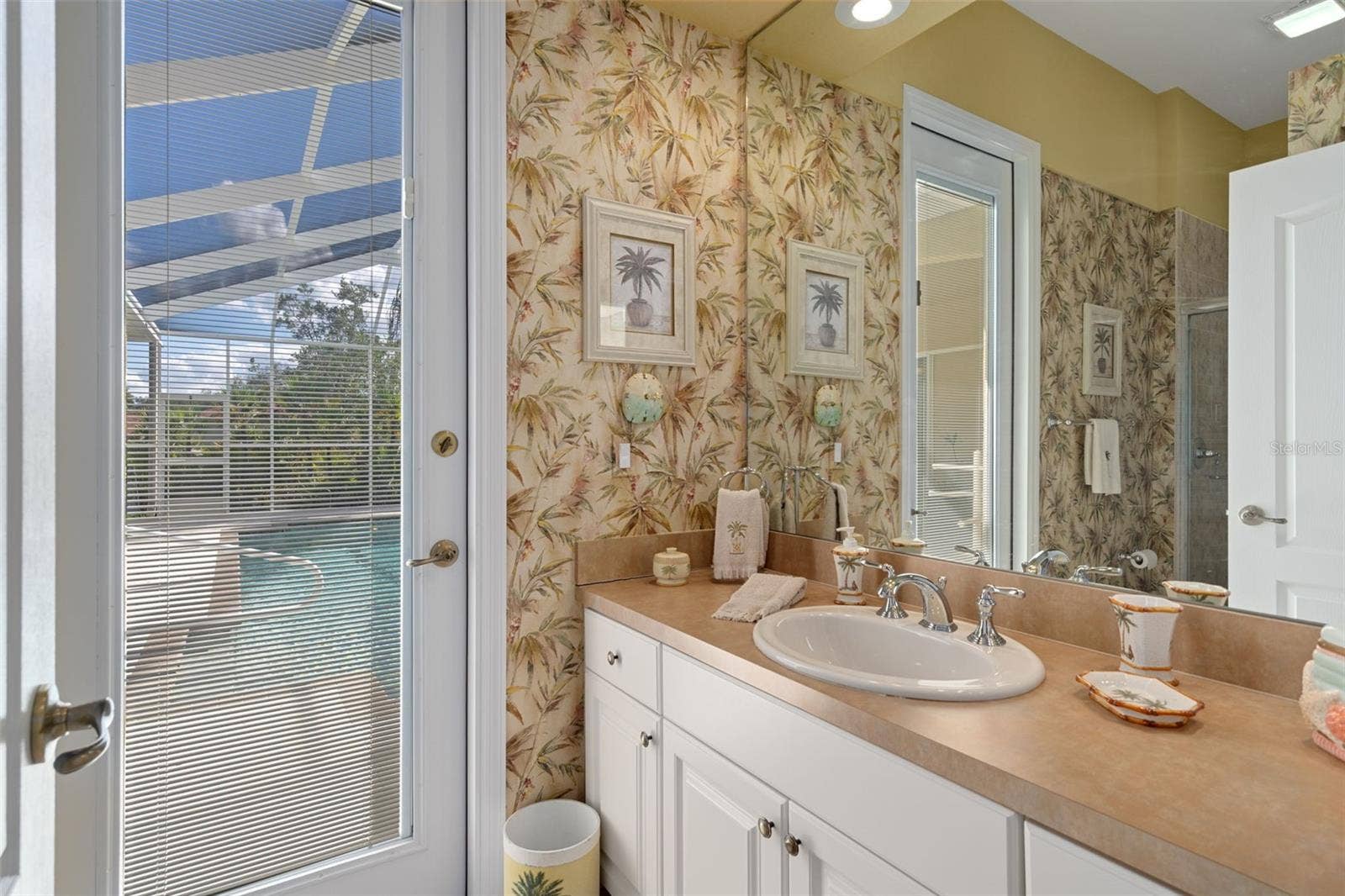 409 SILAS COURT, Spring Hill, FL 34609 Pool Bath