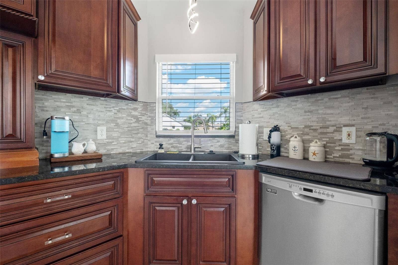 8916 KEATS DRIVE, Hudson, FL 34667 8916 KEATS DRIVE, Hudson, FL 34667