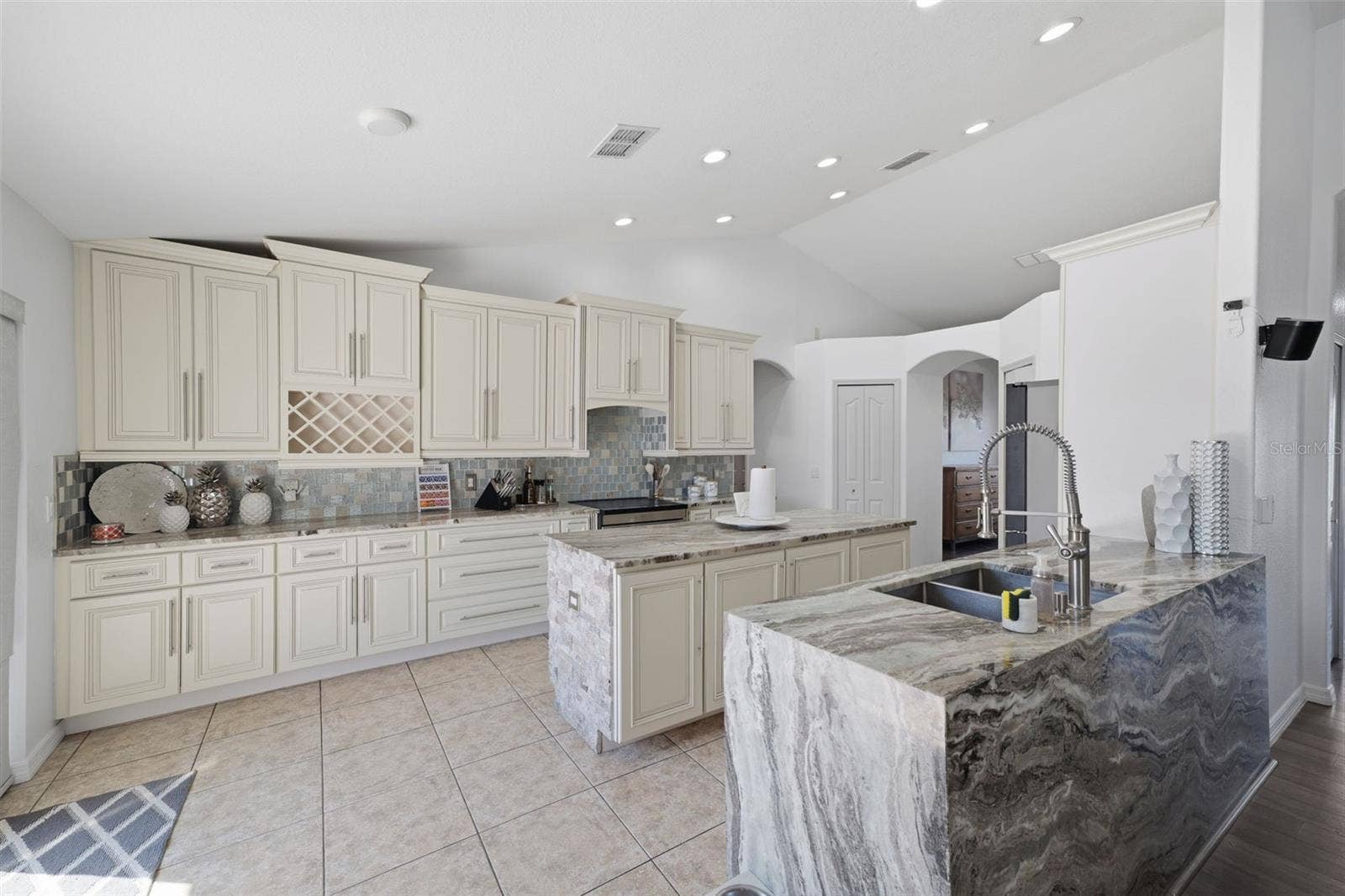 13338 LA CASITA AVENUE, Spring Hill, FL 34609 13338 LA CASITA AVENUE, Spring Hill, FL 34609