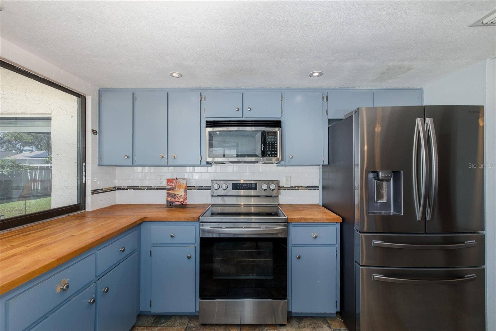 10235 LANDMARK DRIVE, Hudson, FL 34667 10235 LANDMARK DRIVE, Hudson, FL 34667