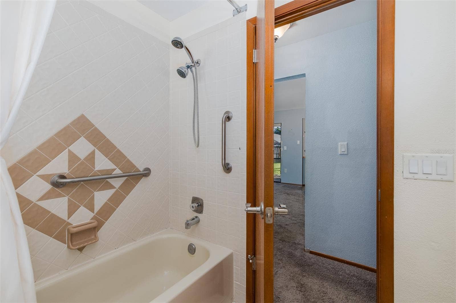 10235 LANDMARK DRIVE, Hudson, FL 34667 10235 LANDMARK DRIVE, Hudson, FL 34667