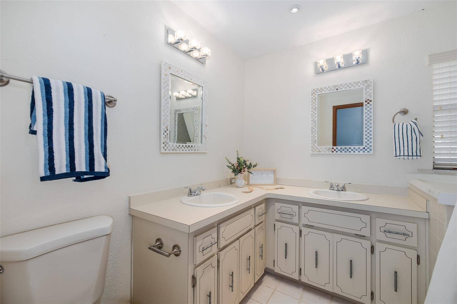 10235 LANDMARK DRIVE, Hudson, FL 34667 10235 LANDMARK DRIVE, Hudson, FL 34667