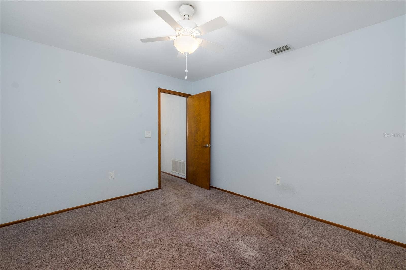 10235 LANDMARK DRIVE, Hudson, FL 34667 10235 LANDMARK DRIVE, Hudson, FL 34667