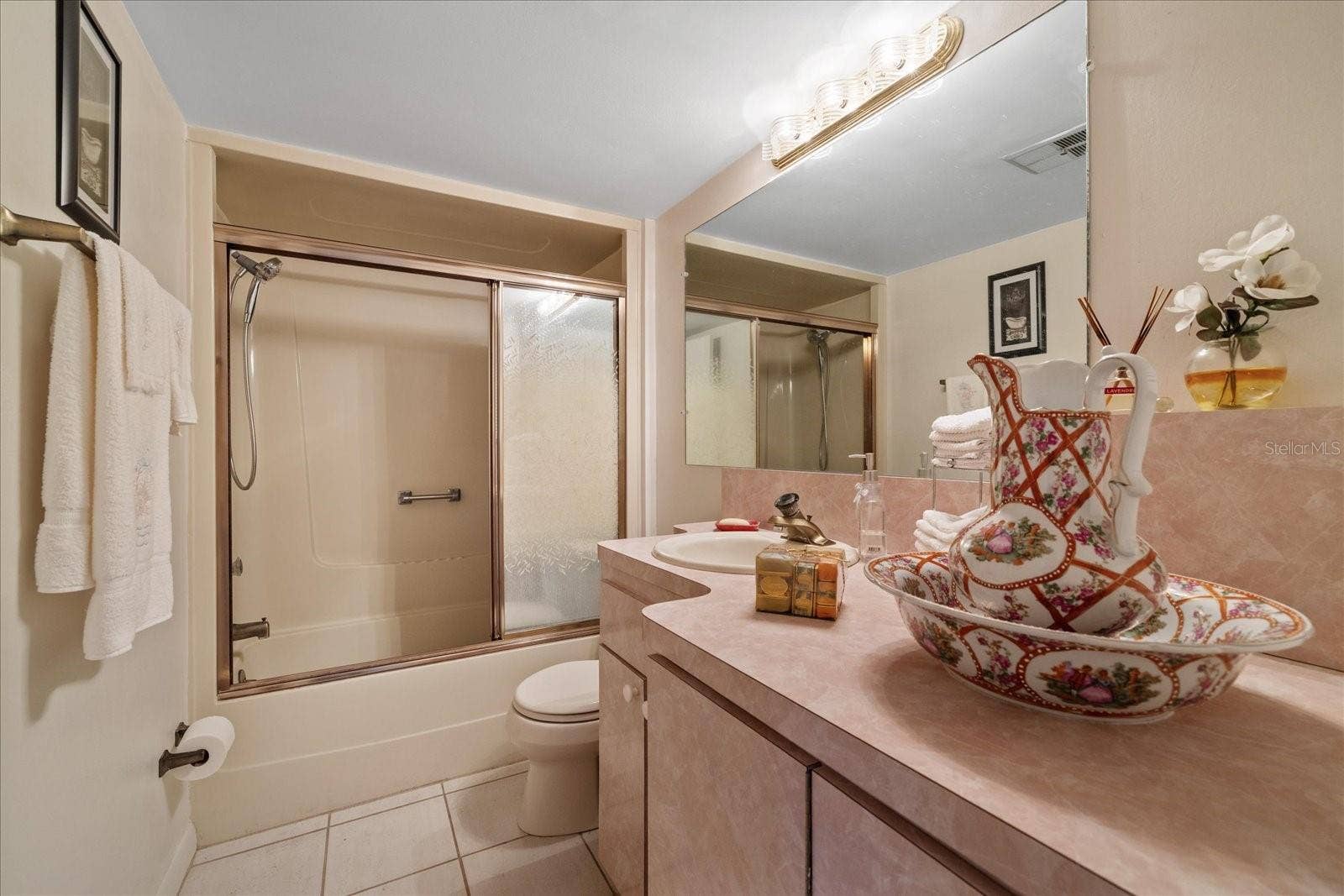 4678 MARINE PARKWAY, #206, New Port Richey, FL 34652 4678 MARINE PARKWAY, #206, New Port Richey, FL 34652