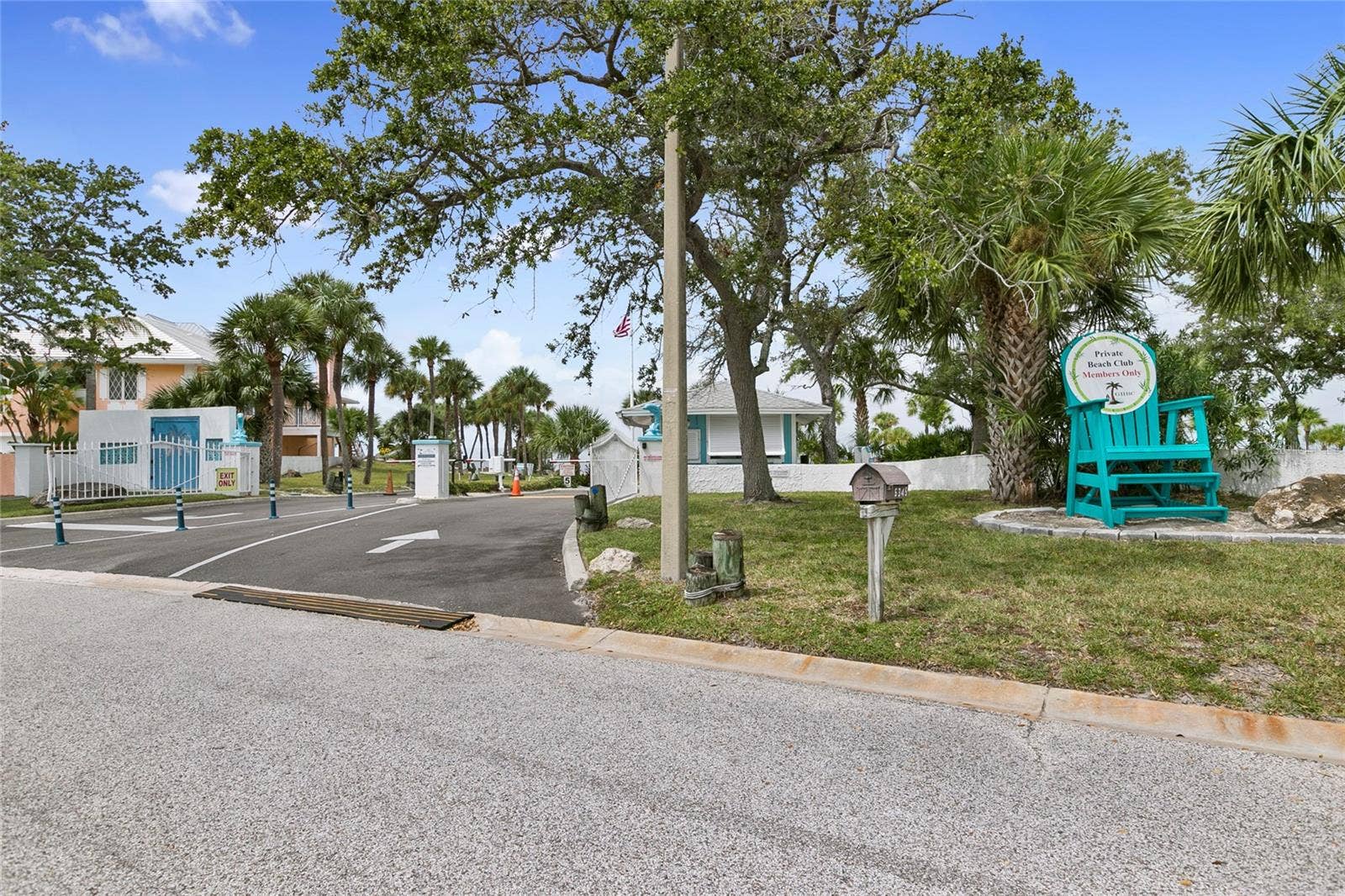5767 WESTSHORE DRIVE, New Port Richey, FL 34652 Private Beach Club
