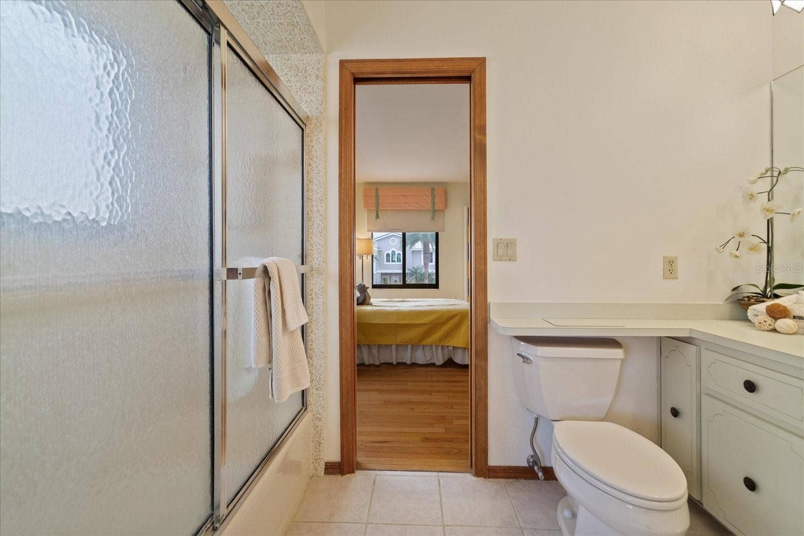 5767 WESTSHORE DRIVE, New Port Richey, FL 34652 Jack and Jill bath