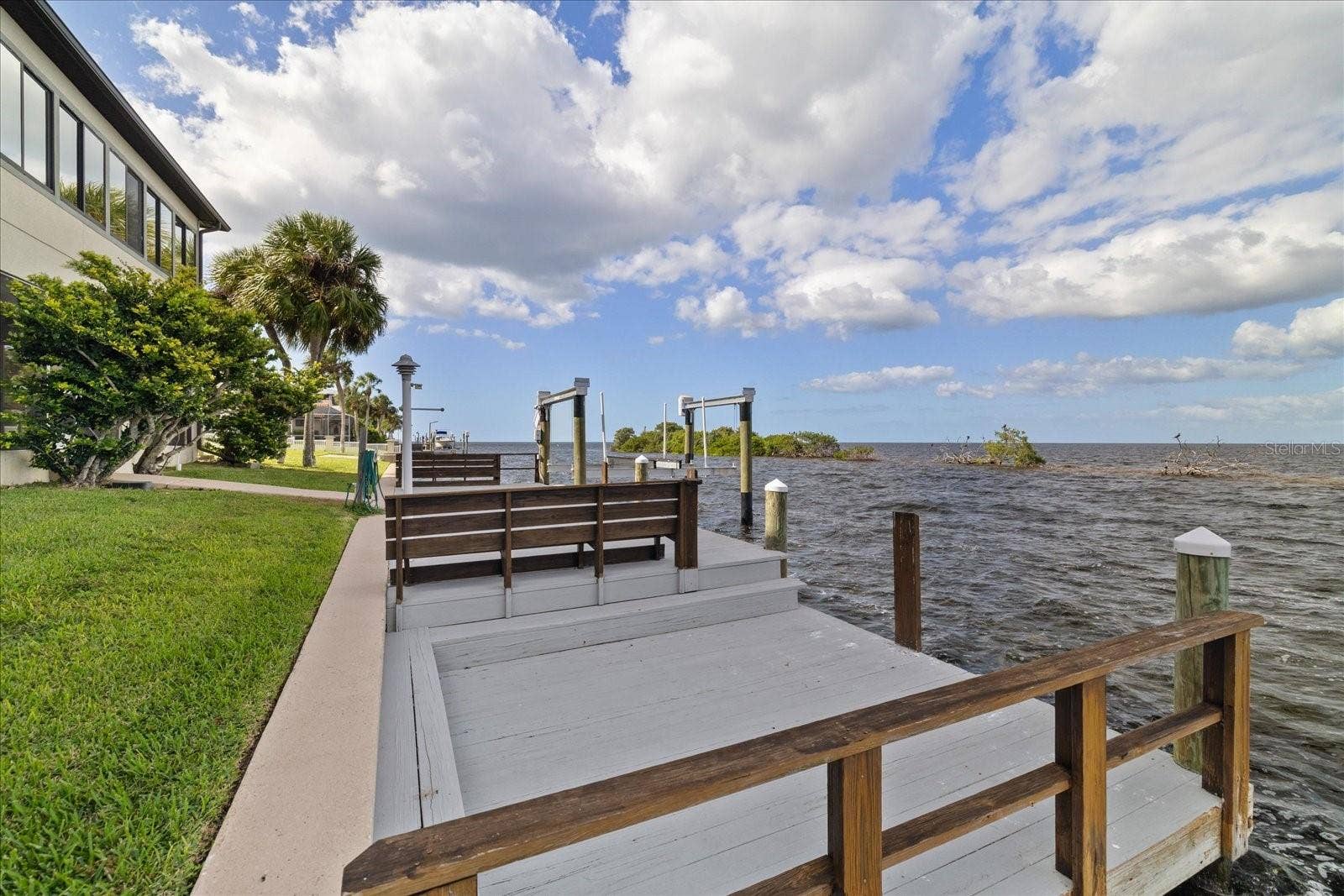 5767 WESTSHORE DRIVE, New Port Richey, FL 34652 Fixed dock