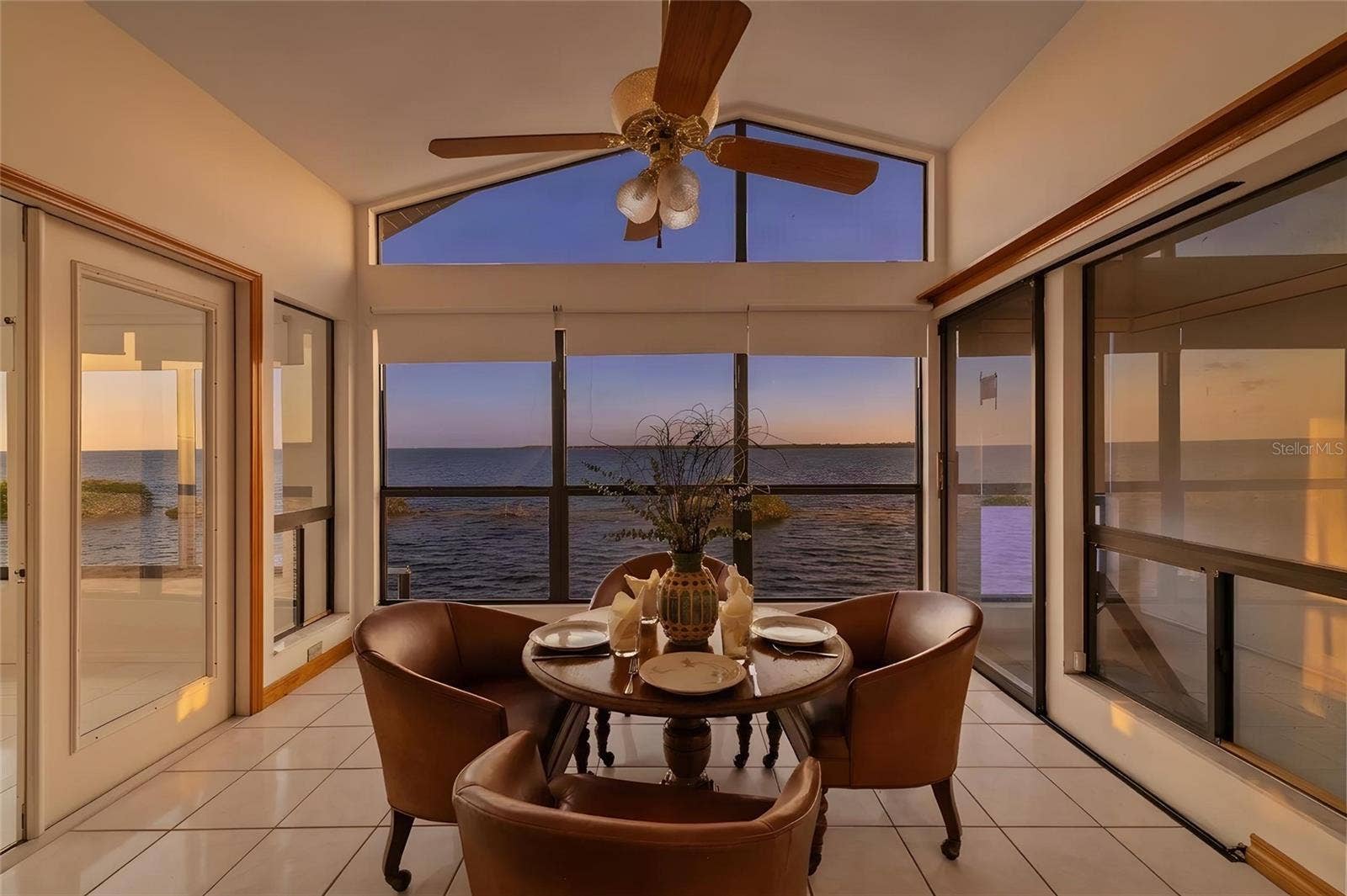 5767 WESTSHORE DRIVE, New Port Richey, FL 34652 Virtually Edited, Dining nook